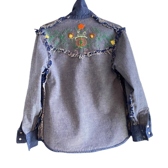 70’s Embroidered Jean Shirt/Jacket - Picture 10 of 16